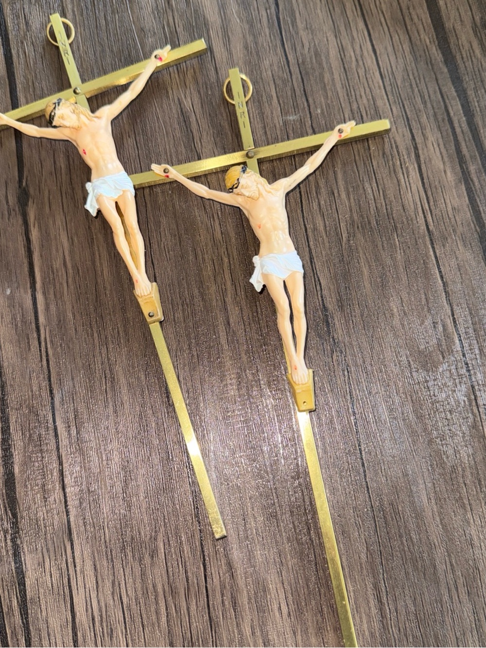 Gold Crucifix Wall Cross with Cream/White Christ Figure